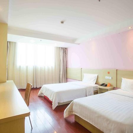7Days Inn Deyang Zhongjiang Kuishan Park Extérieur photo