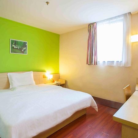 7Days Inn Deyang Zhongjiang Kuishan Park Extérieur photo