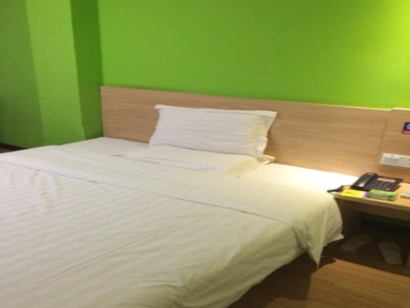 7Days Inn Deyang Zhongjiang Kuishan Park Extérieur photo