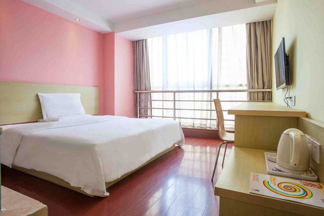 7Days Inn Deyang Zhongjiang Kuishan Park Extérieur photo