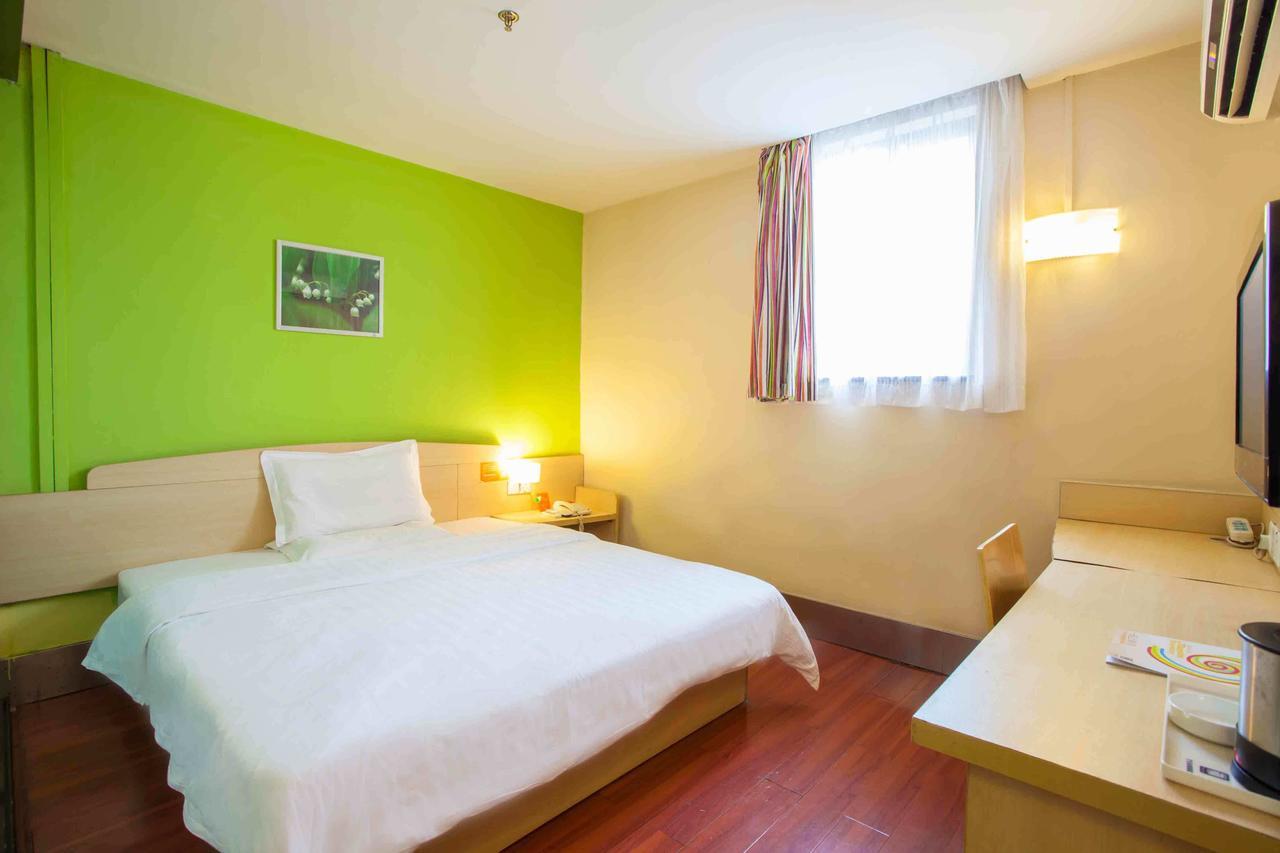 7Days Inn Deyang Zhongjiang Kuishan Park Extérieur photo