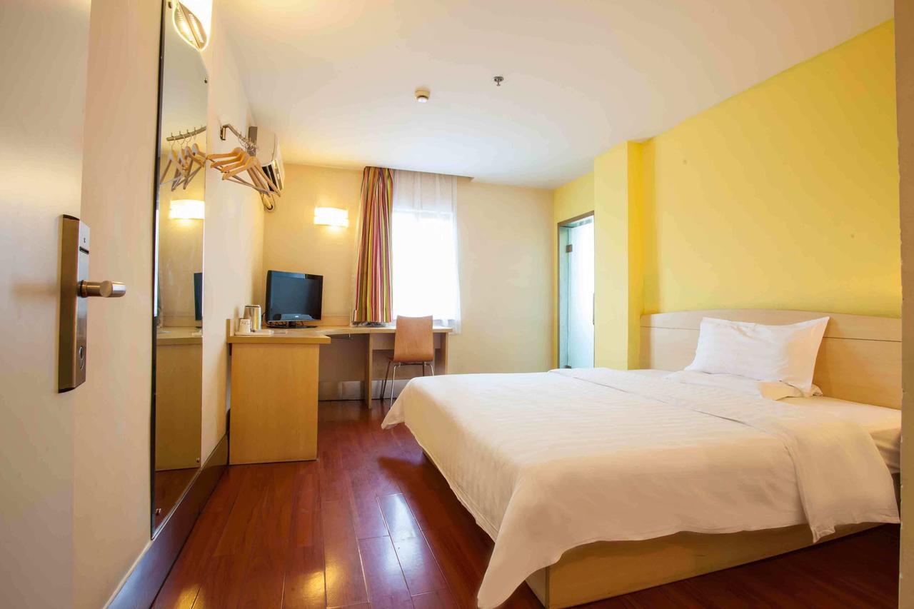 7Days Inn Deyang Zhongjiang Kuishan Park Extérieur photo