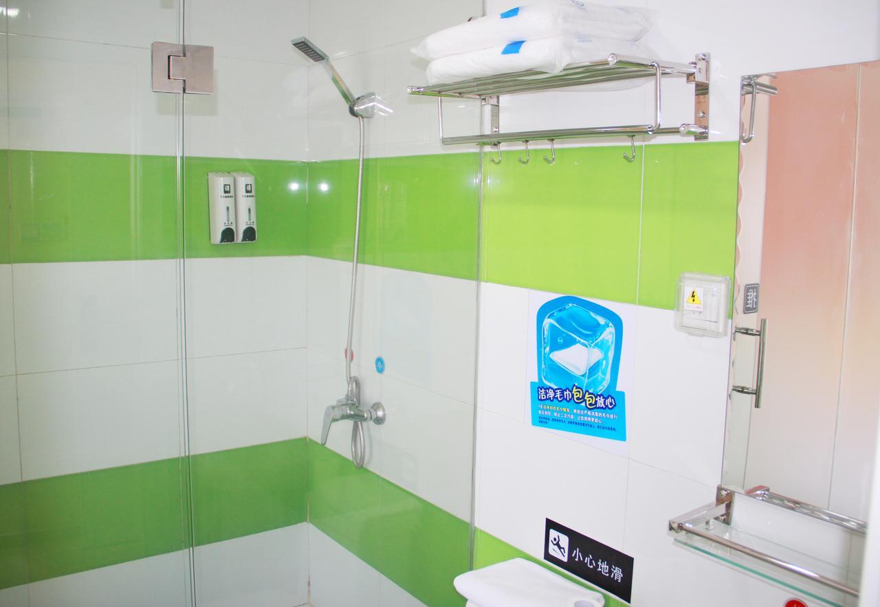 7Days Inn Deyang Zhongjiang Kuishan Park Extérieur photo