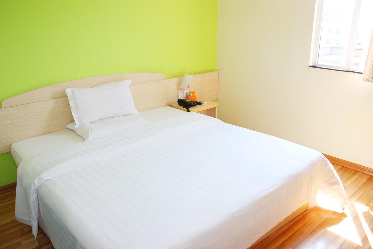 7Days Inn Deyang Zhongjiang Kuishan Park Extérieur photo