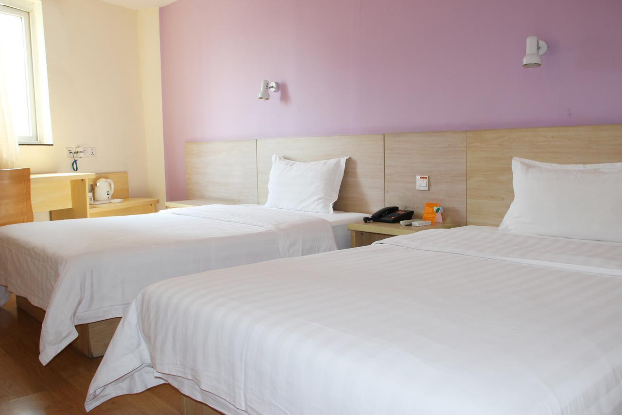 7Days Inn Deyang Zhongjiang Kuishan Park Extérieur photo